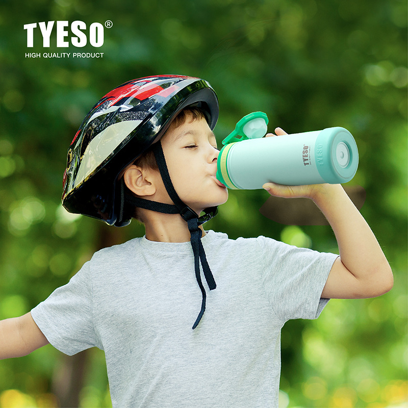 TYESOステンレス製真空断熱ボトル 420/600/750 - Sports Equipment 8 Year Old のレビューと価格