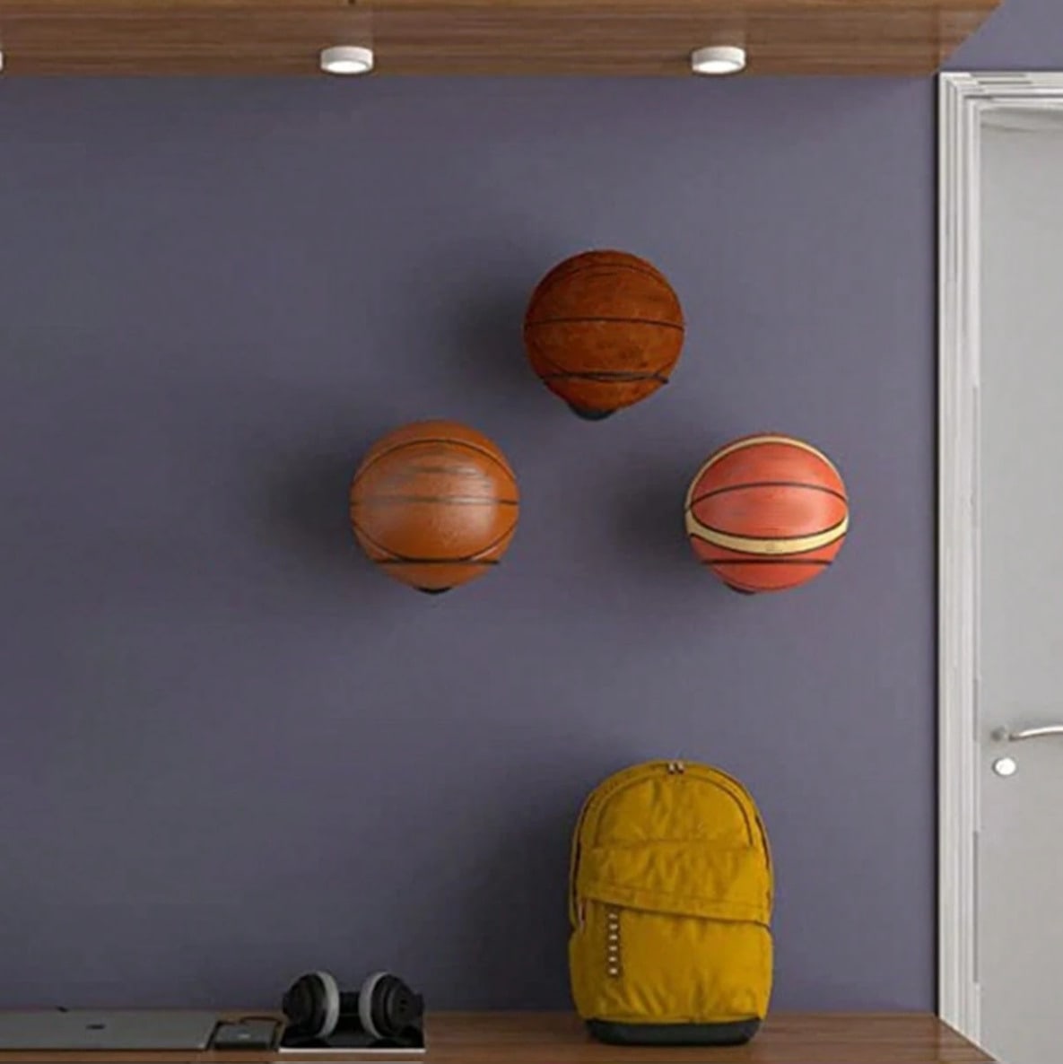 省スペース壁掛けバスケットボールディスプレイスタンド - ホ - Sports Equipment Storage Rack のレビューと価格
